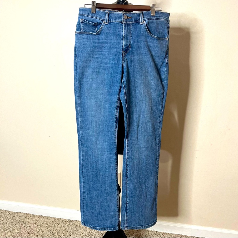 Levi’s Women’s Classic Boot Cut Medium Wash Stretch Blue Jeans Sz 12